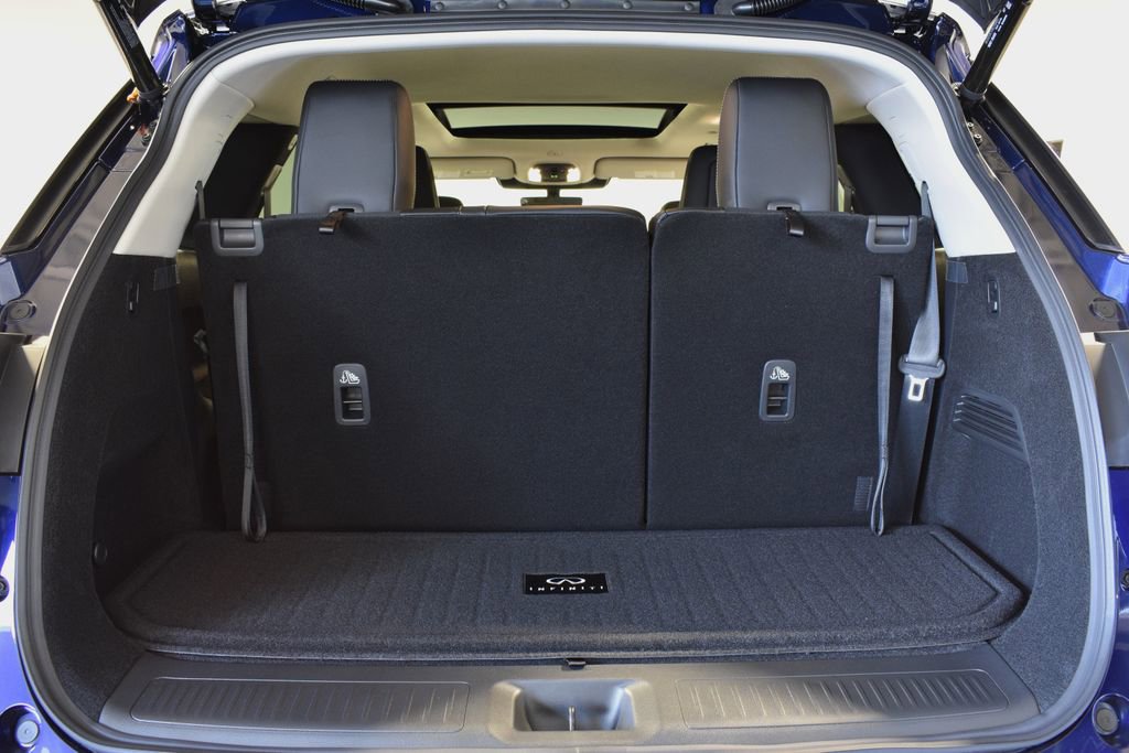 New 2026 INFINITI QX60 Luxe w/ Family Package image 29