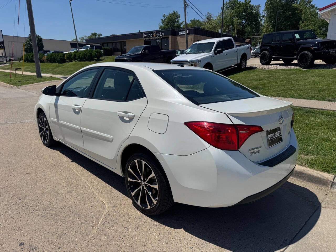 Used 2018 Toyota Corolla XSE w/ Body Protection Package FWD image 3