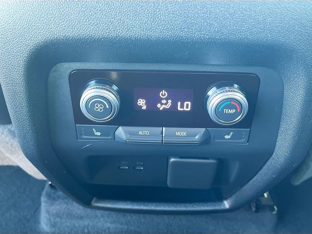 Used 2024 GMC Acadia Denali w/ Super Cruise Package image 24