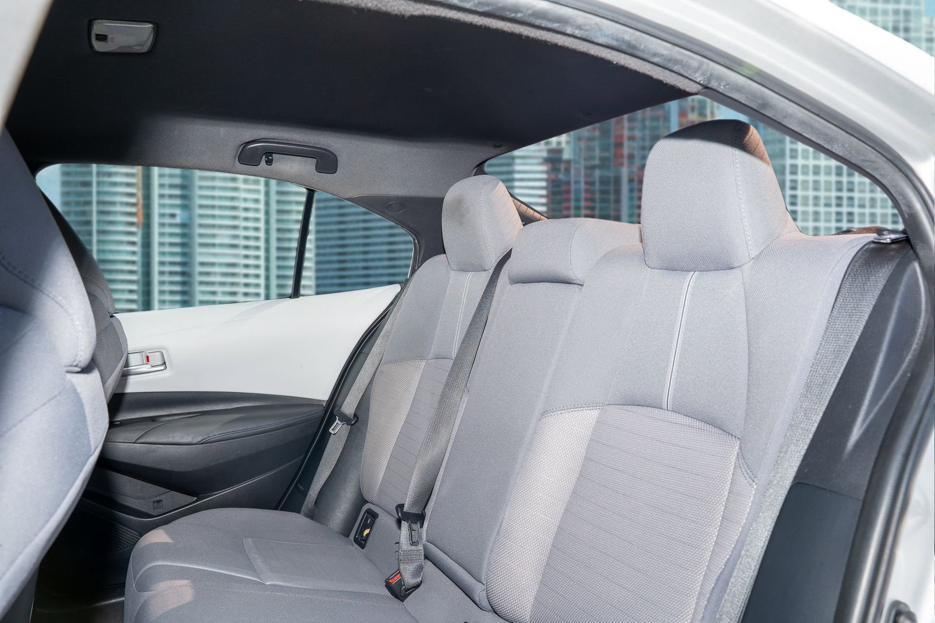 Used 2022 Toyota Corolla SE image 16