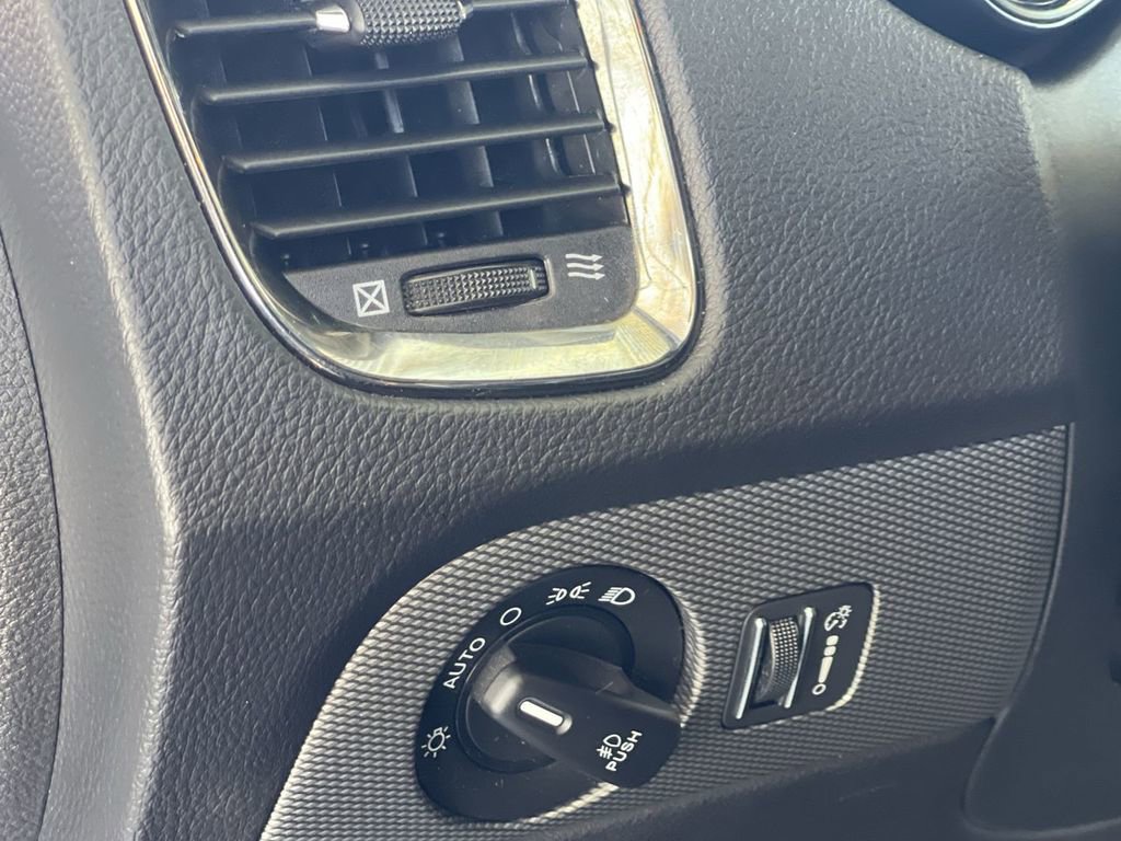 Used 2019 Dodge Durango GT image 17