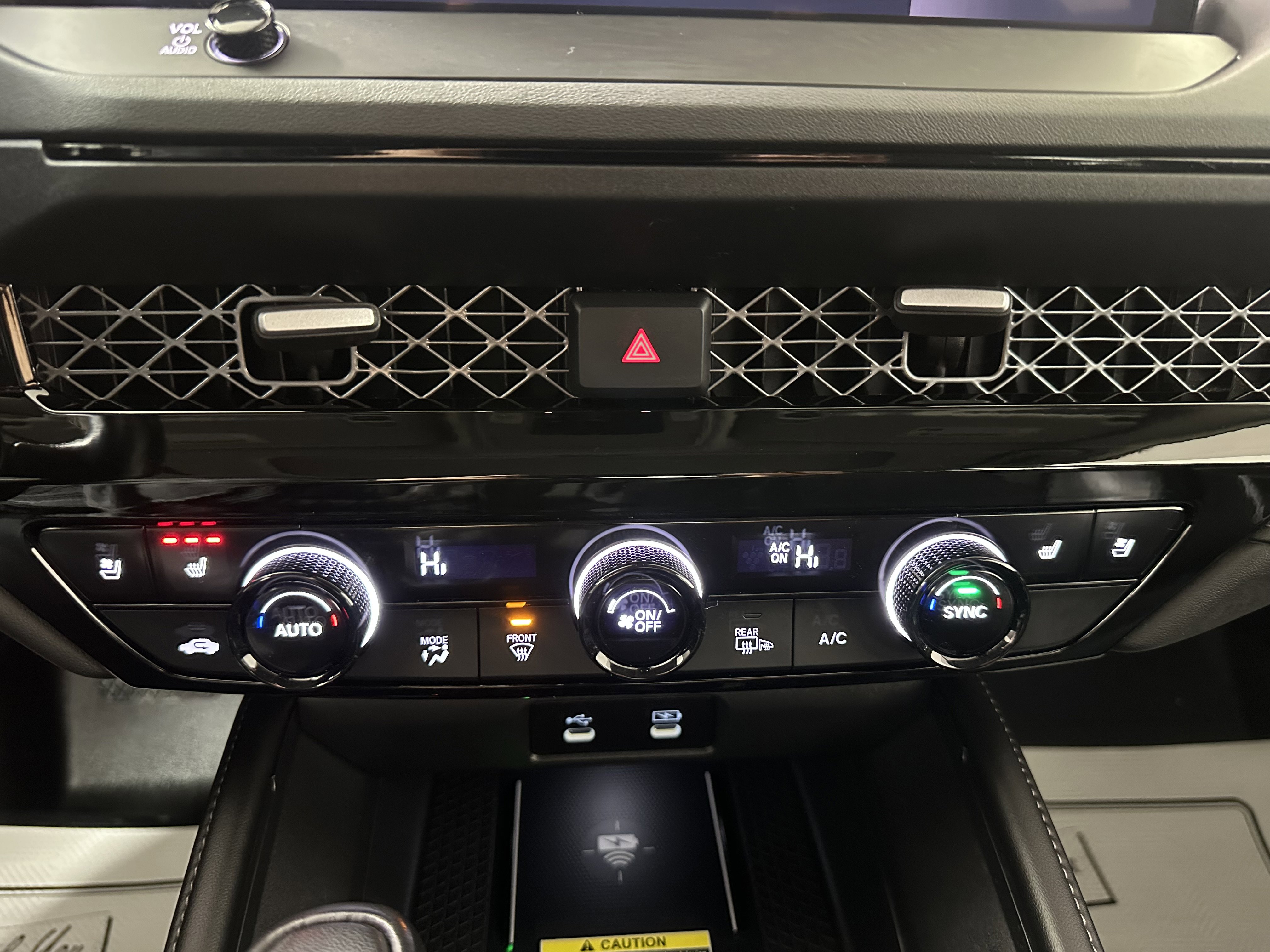 Used 2023 Honda Accord Touring image 18