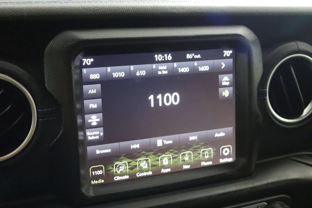 Used 2023 Jeep Wrangler Unlimited Rubicon 4xe w/ Cold Weather Group AWD/4WD image 28