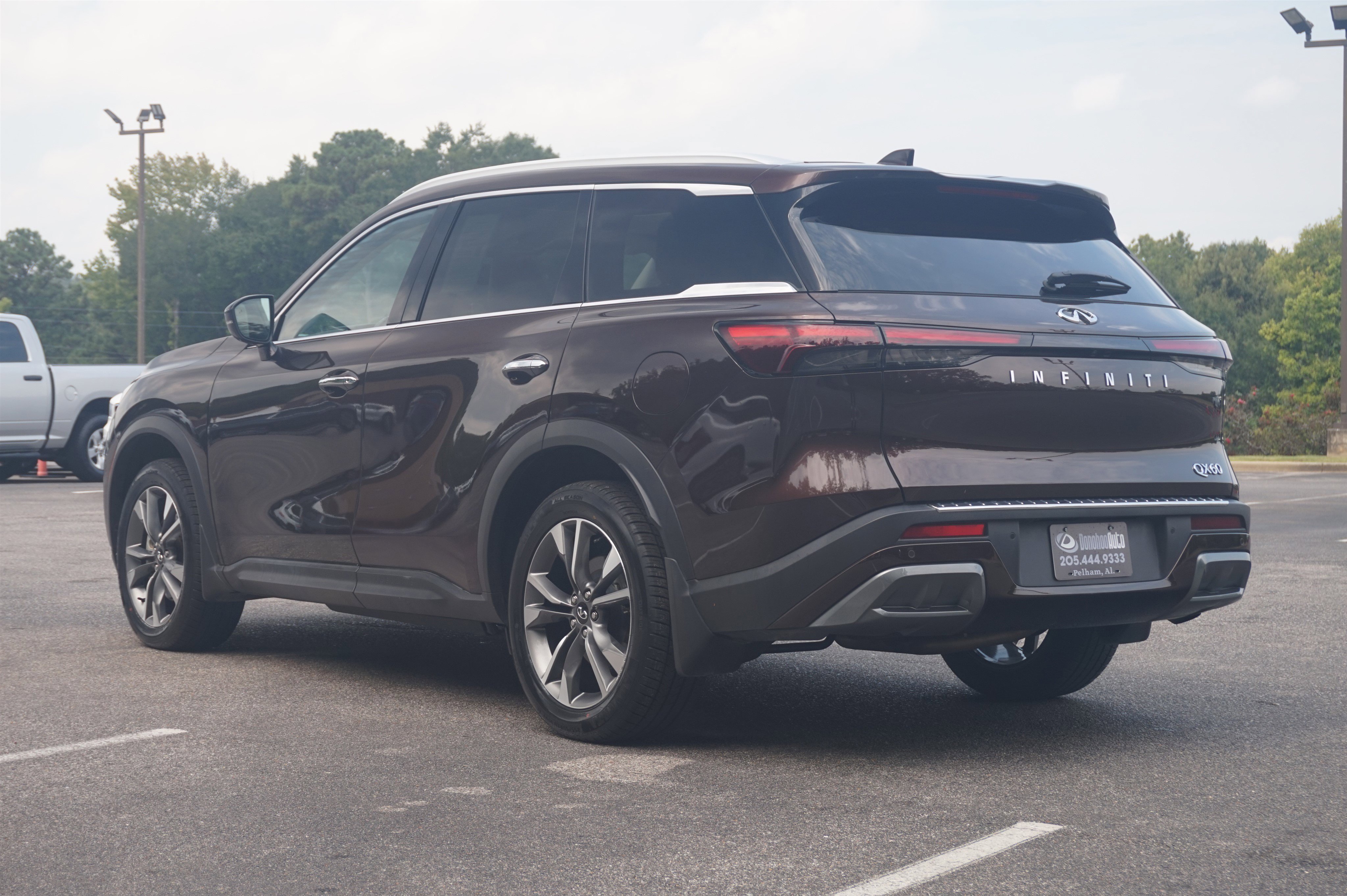 Used 2022 INFINITI QX60 Luxe w/ Cargo Package image 8