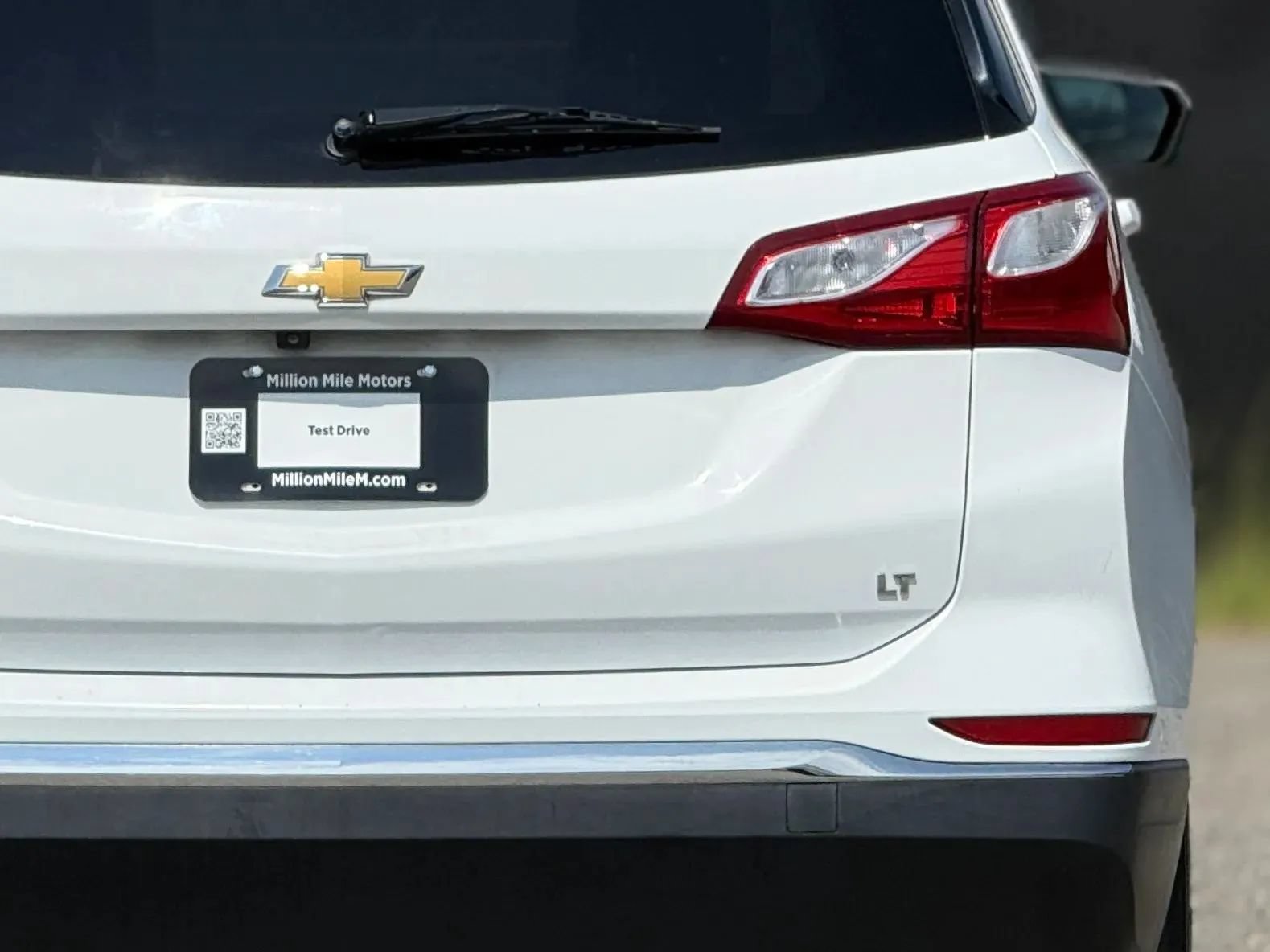 Used 2020 Chevrolet Equinox LT FWD image 14