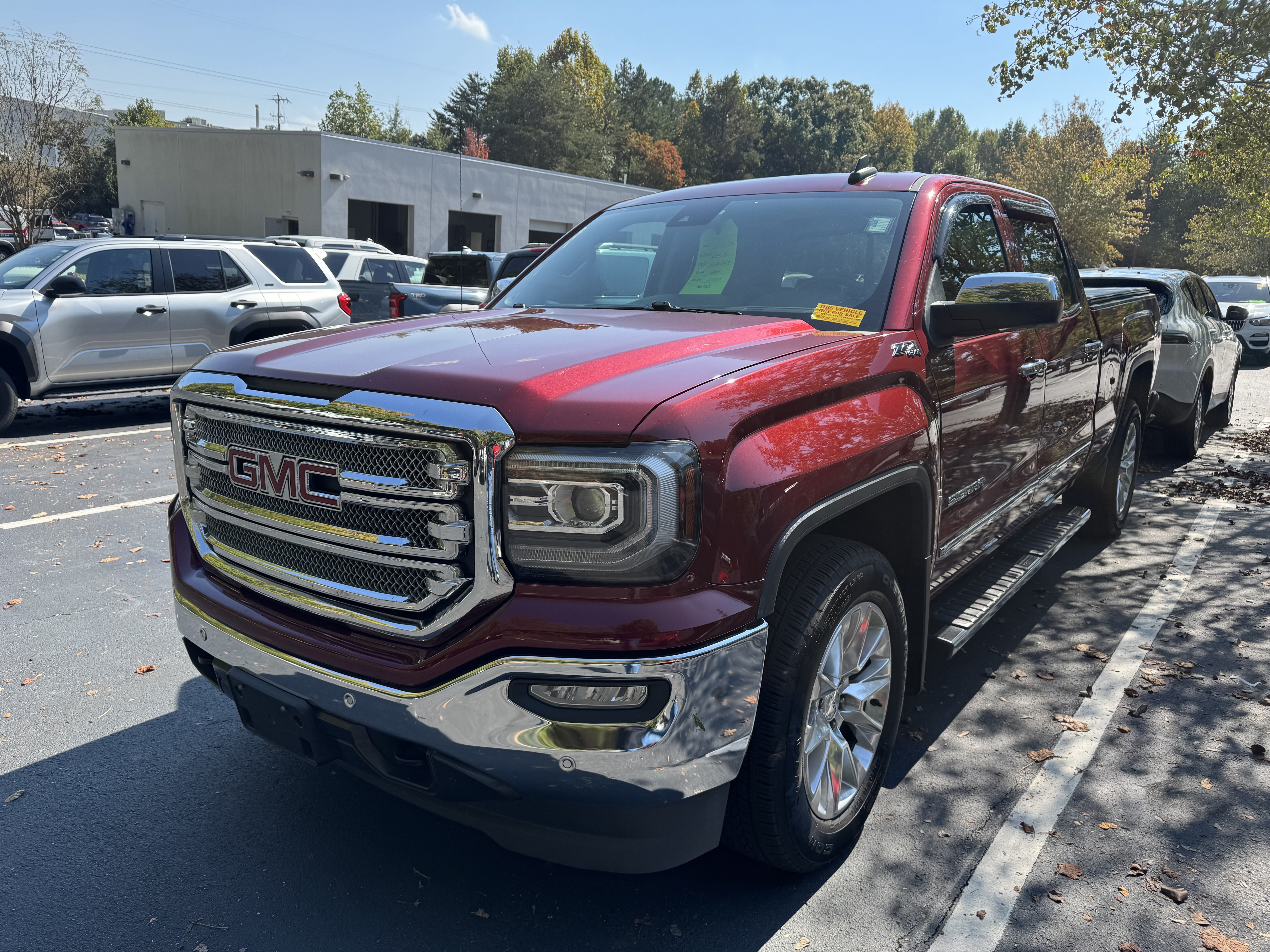 Used 2017 GMC Sierra 1500 SLT AWD/4WD image 1
