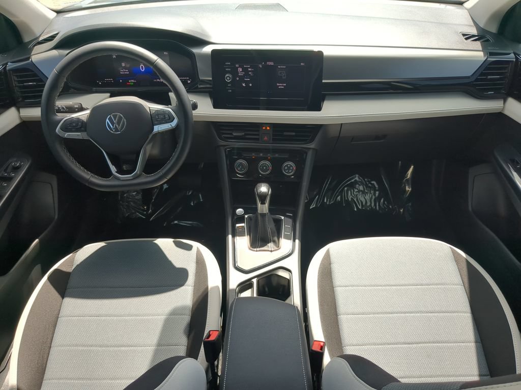 Certified 2025 Volkswagen Taos S FWD image 11