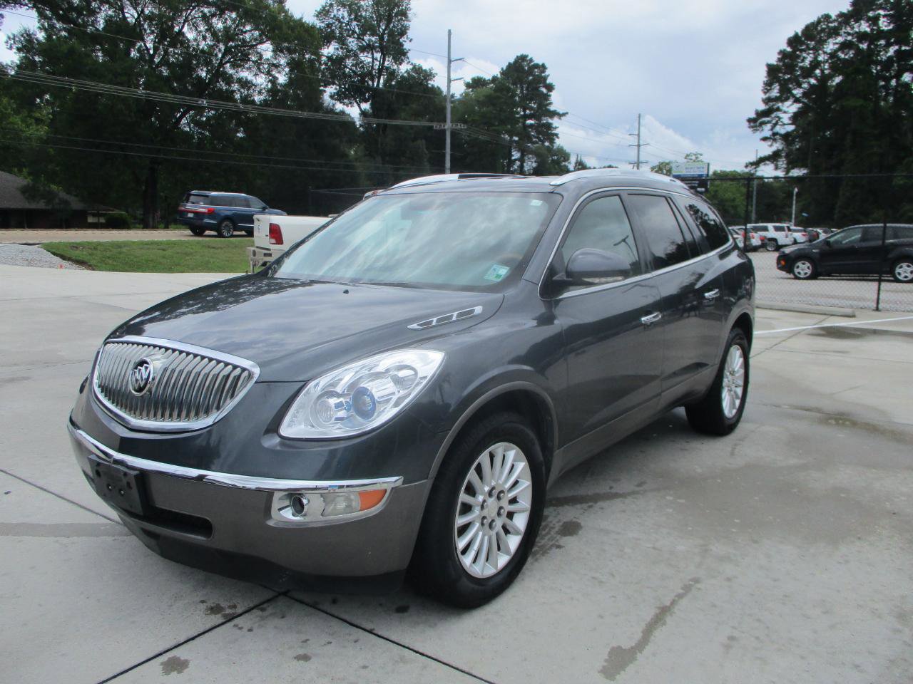 Used 2011 Buick Enclave CXL FWD image 5