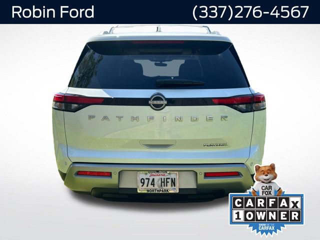 Used 2024 Nissan Pathfinder Platinum FWD image 4
