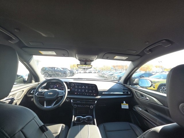 New 2026 Chevrolet Traverse LT image 12