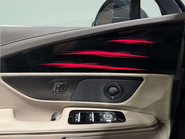 Used 2024 Lincoln Nautilus Reserve w/ Equipment Group 202A image 24