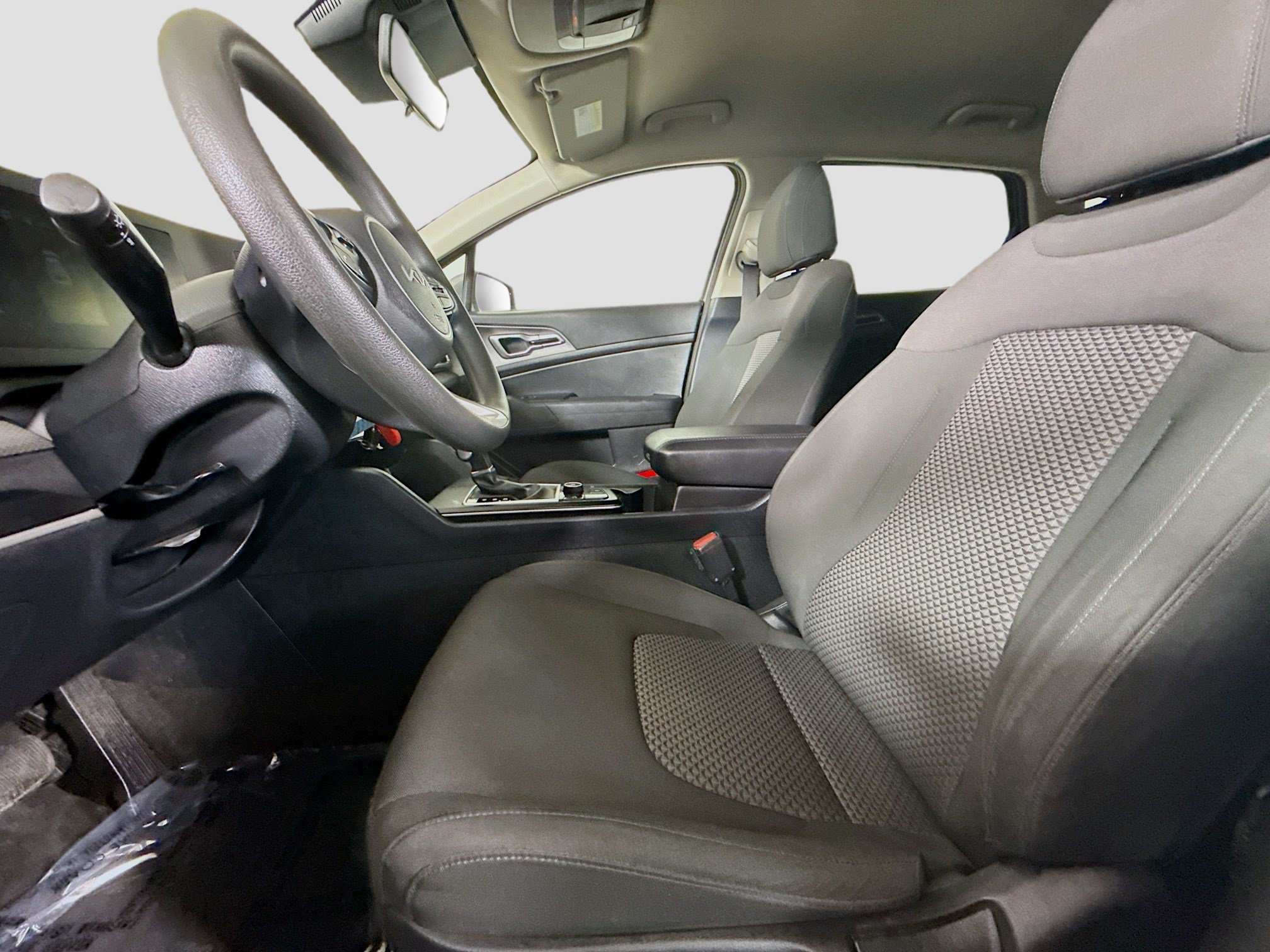 Used 2024 Kia Sportage LX FWD image 21