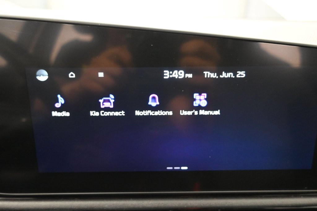 Used 2023 Kia Niro EX FWD image 12