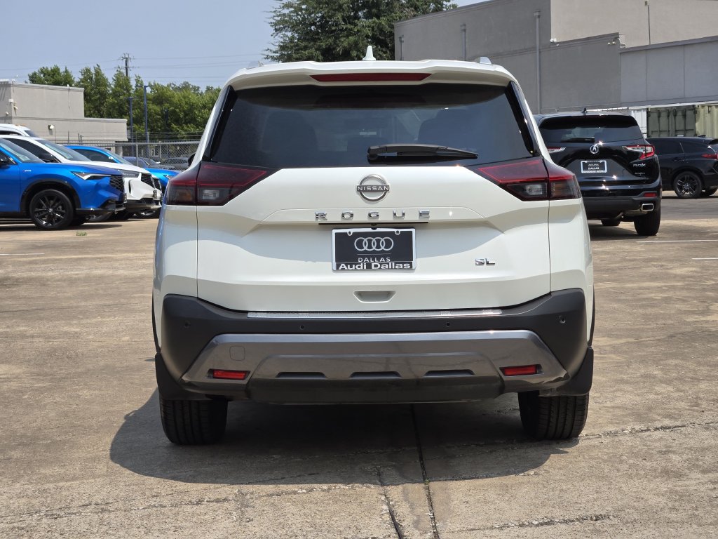 Used 2023 Nissan Rogue SL w/ SL Premium Package FWD image 9