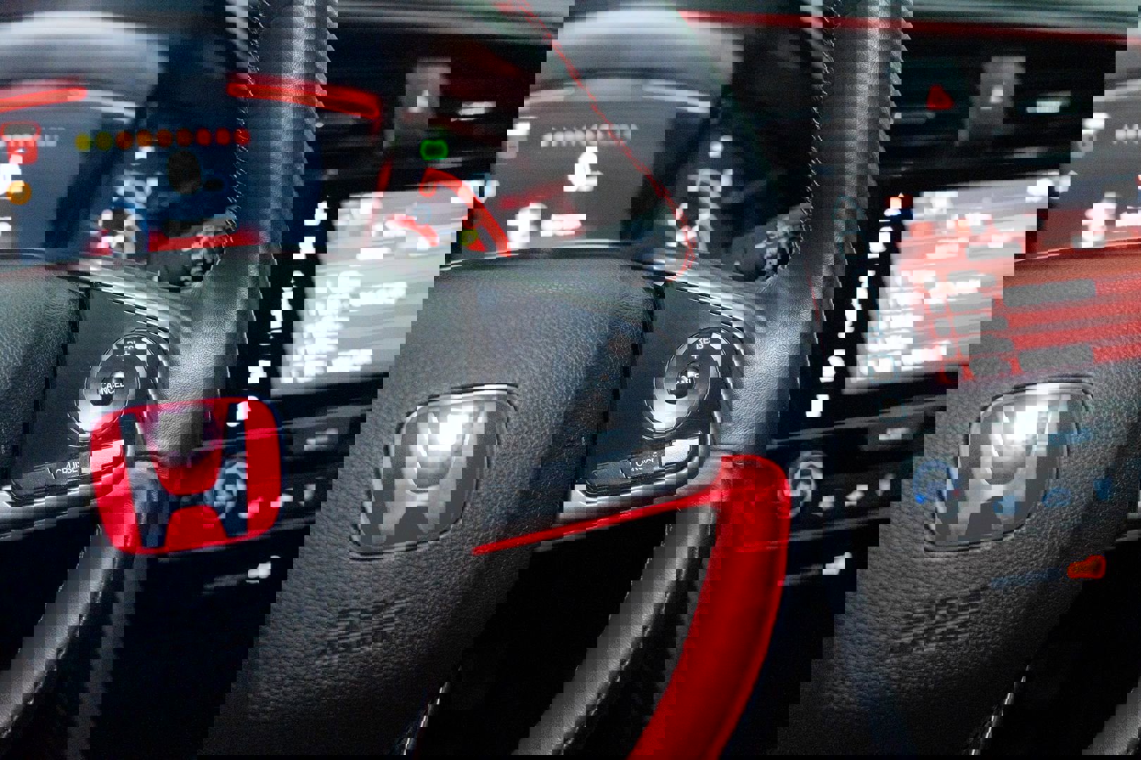 Used 2018 Honda Civic Type R image 44