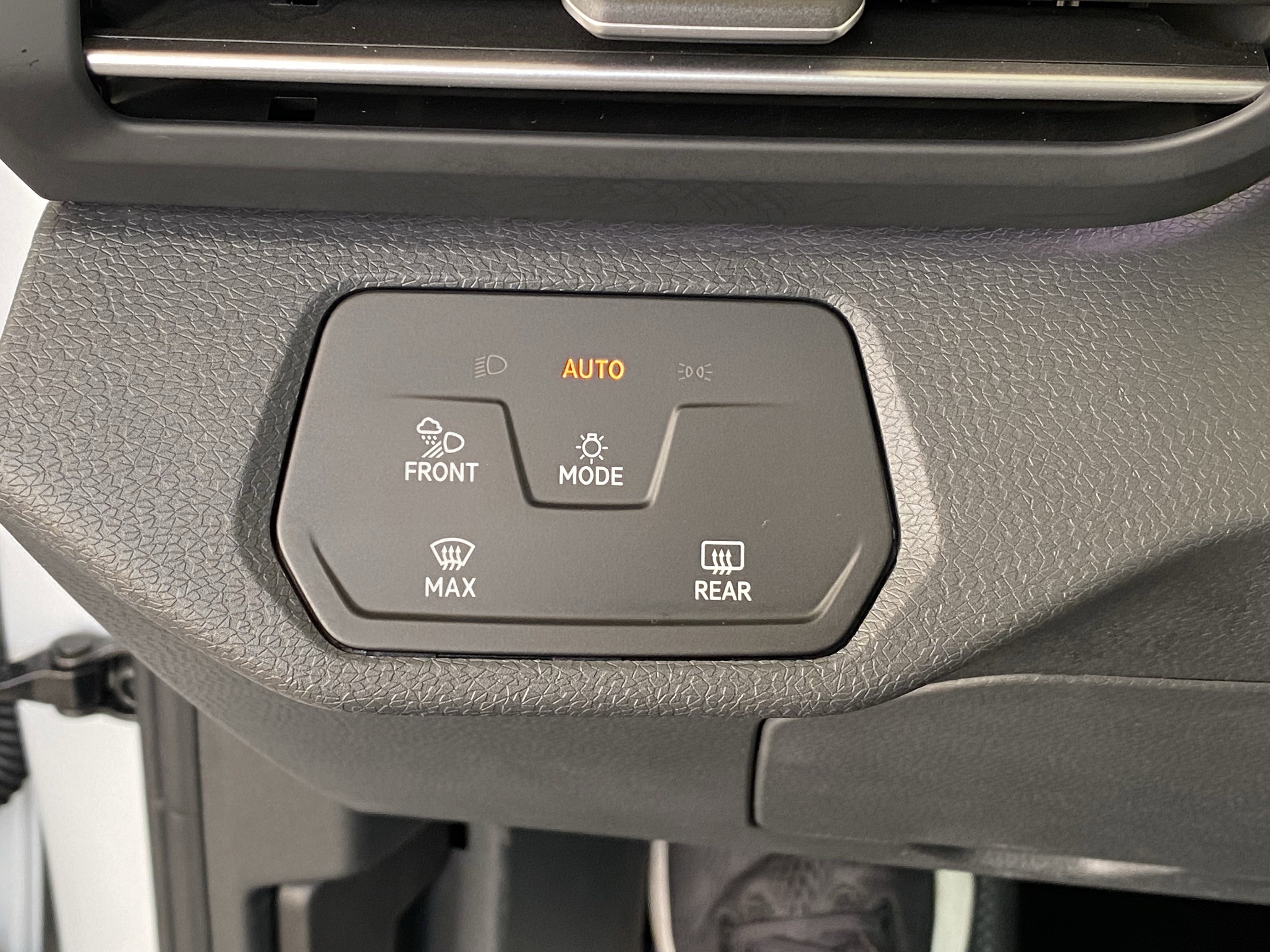 Certified 2021 Volkswagen ID.4 1st Edition RWD image 31