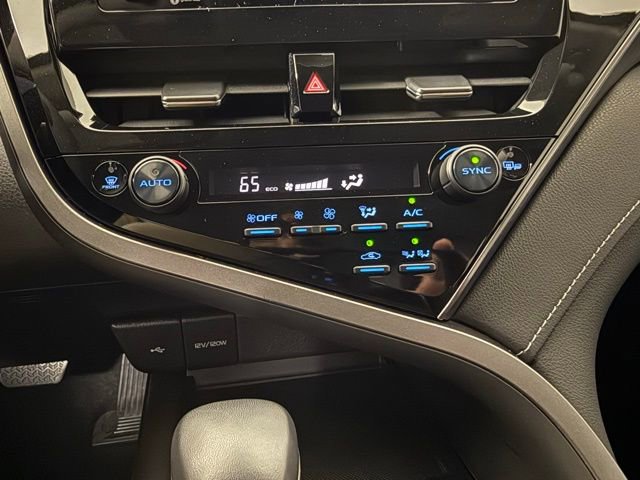Used 2022 Toyota Camry SE image 22