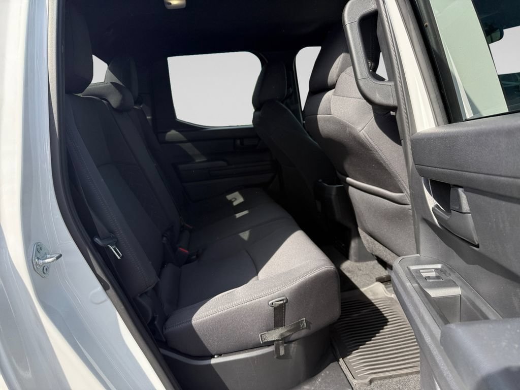Used 2025 Toyota Tacoma SR RWD image 18