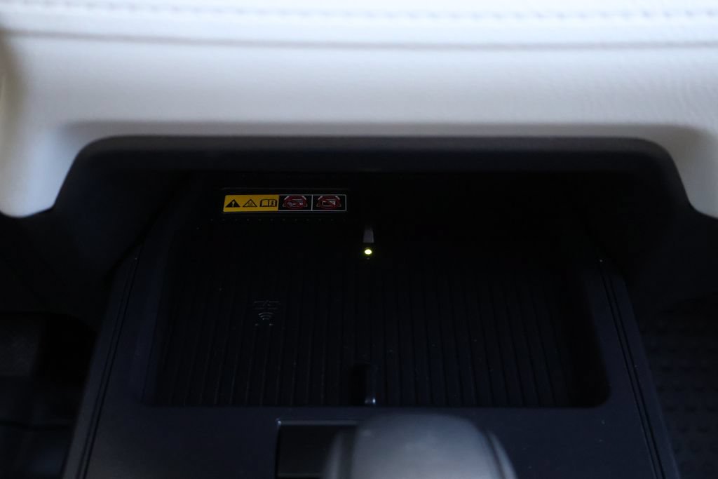 Used 2026 Toyota Corolla Cross LE FWD image 20