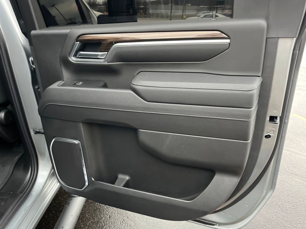 Used 2025 Chevrolet Silverado 2500 LT w/ Trail Boss Package image 24