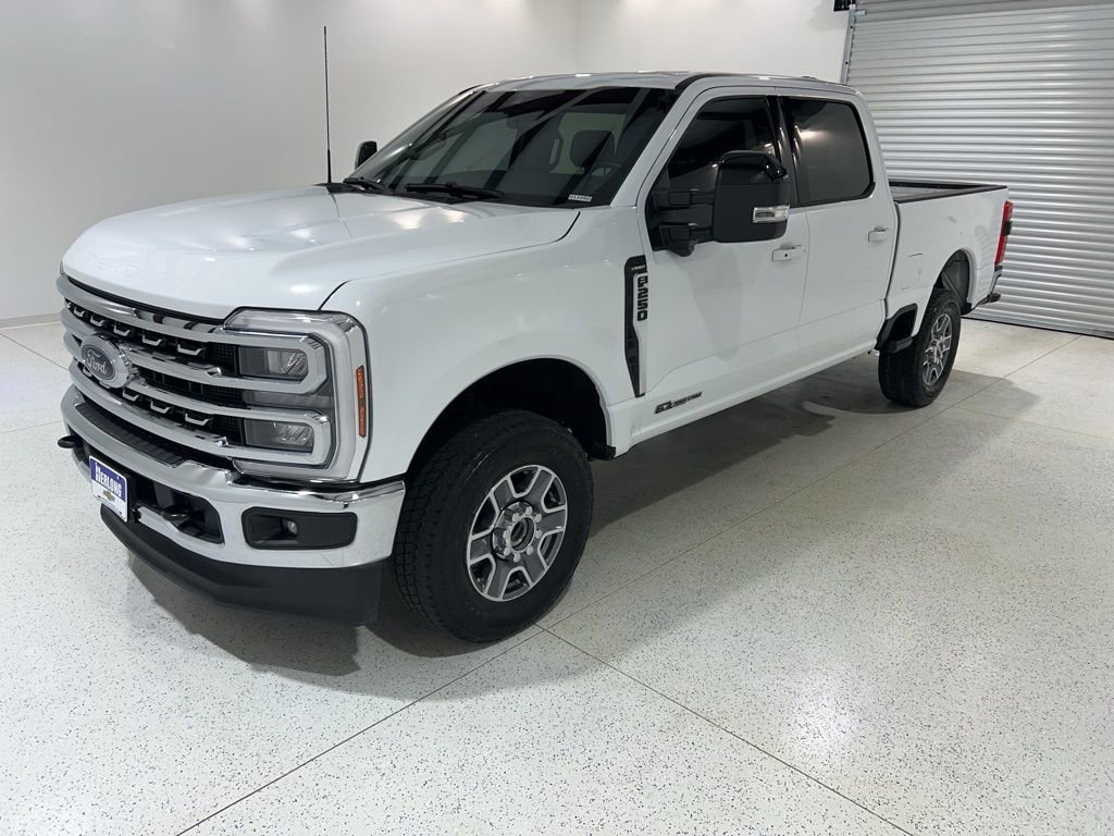 Used 2024 Ford F250 Lariat image 1