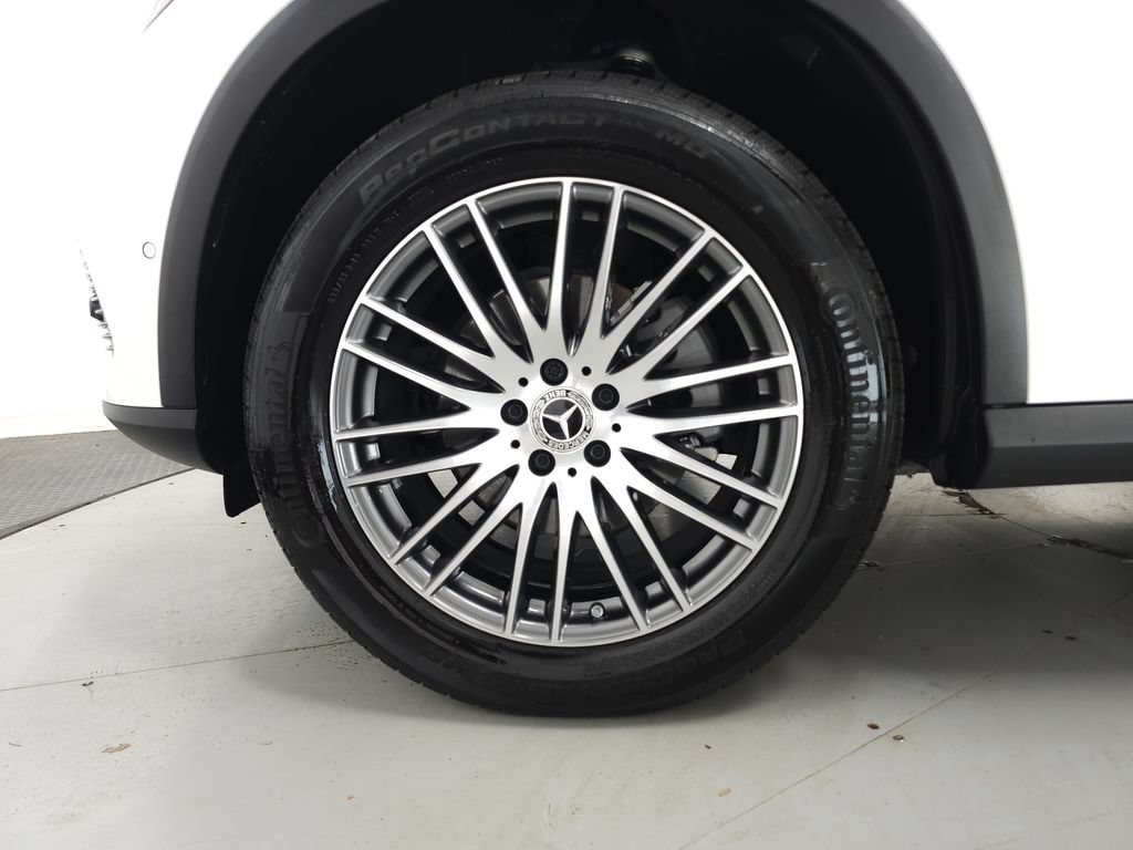 Certified 2026 Mercedes-Benz GLC 300 4MATIC image 32