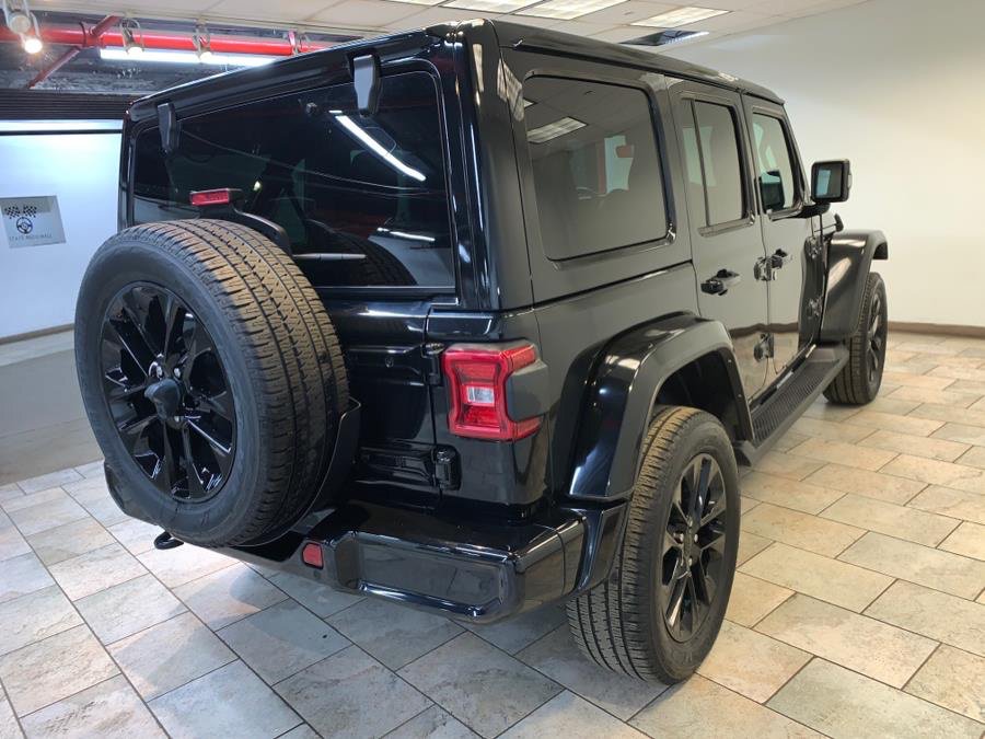 Used 2022 Jeep Wrangler Unlimited Sahara AWD/4WD image 6