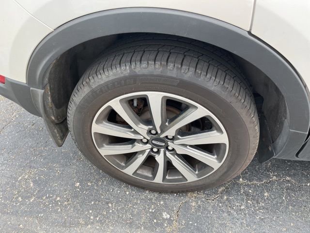 Used 2019 Lincoln MKC Reserve w/ MKC Technology Package AWD/4WD image 4