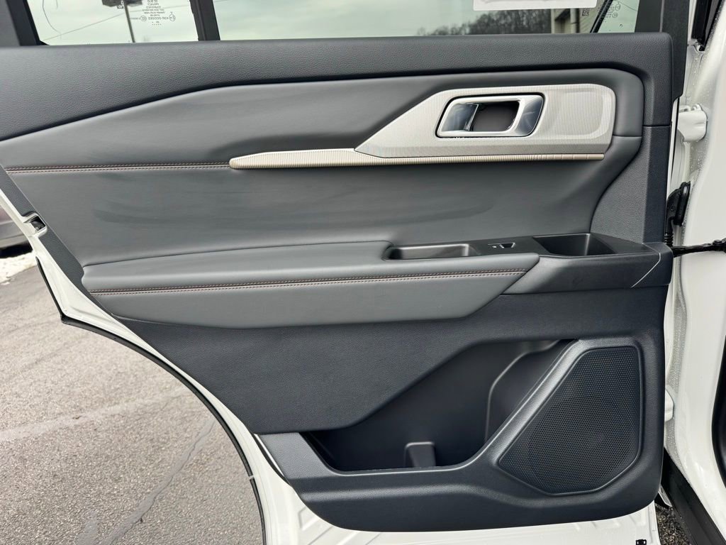 New 2026 Ford Explorer Active w/ Active Comfort Package image 26