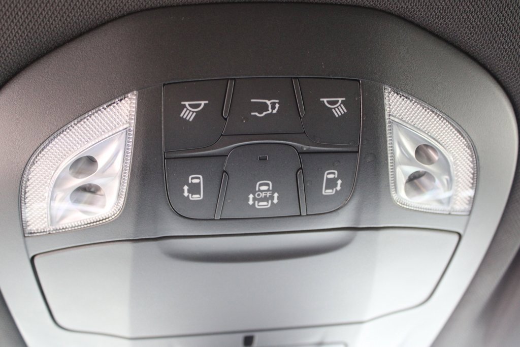 New 2026 Chrysler Pacifica Select image 21