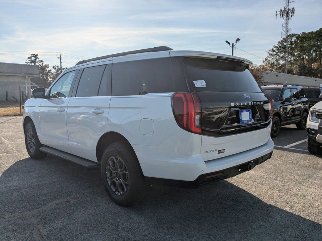 New 2025 Ford Expedition Active image 6