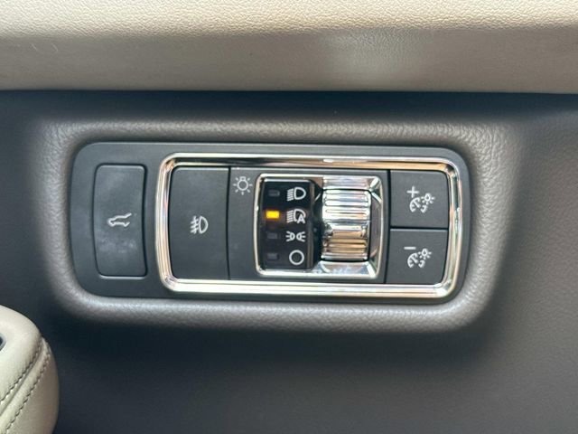 Used 2020 Lincoln Aviator Reserve w/ Equipment Group 201A image 24