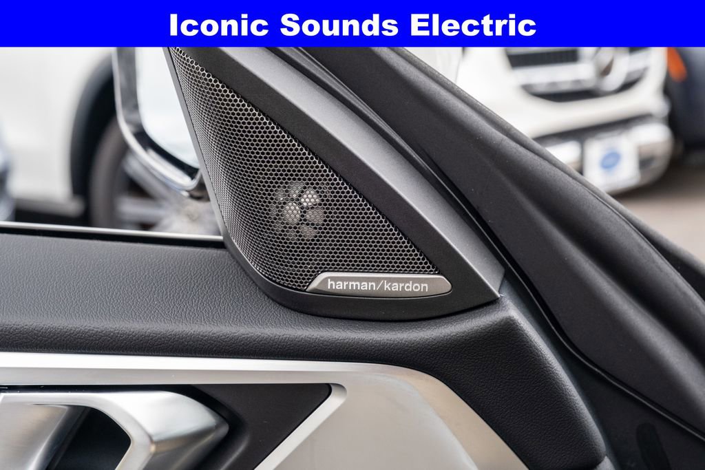 Used 2025 BMW i4 eDrive40 w/ Premium Package image 13