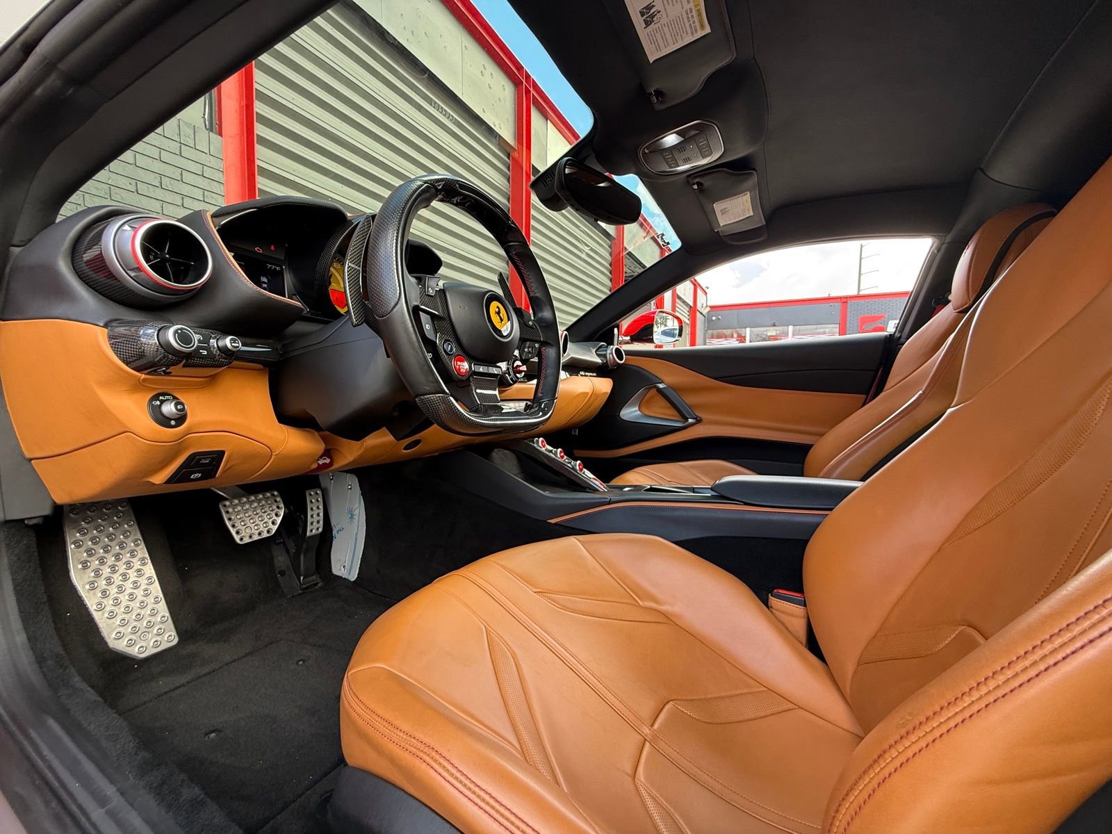 Used 2018 Ferrari 812 Superfast image 33