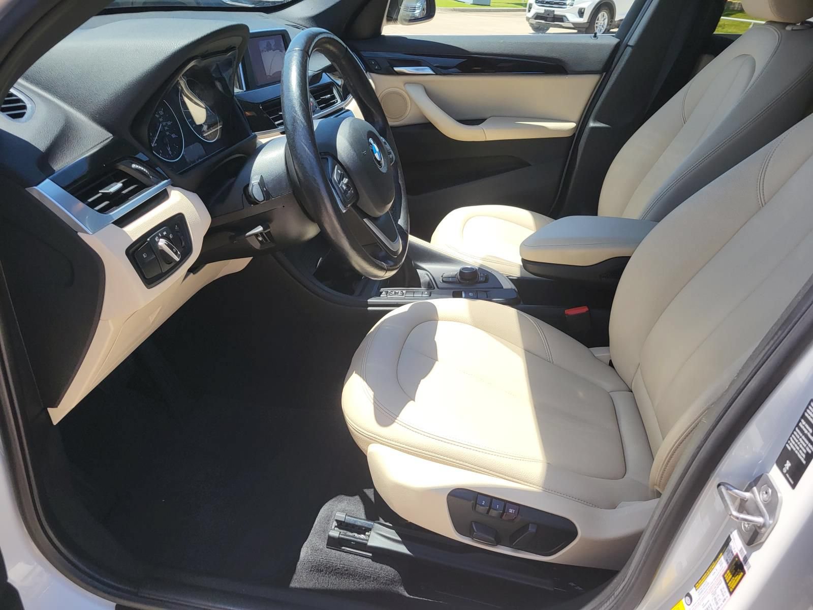 Used 2018 BMW X1 xDrive28i AWD/4WD image 22