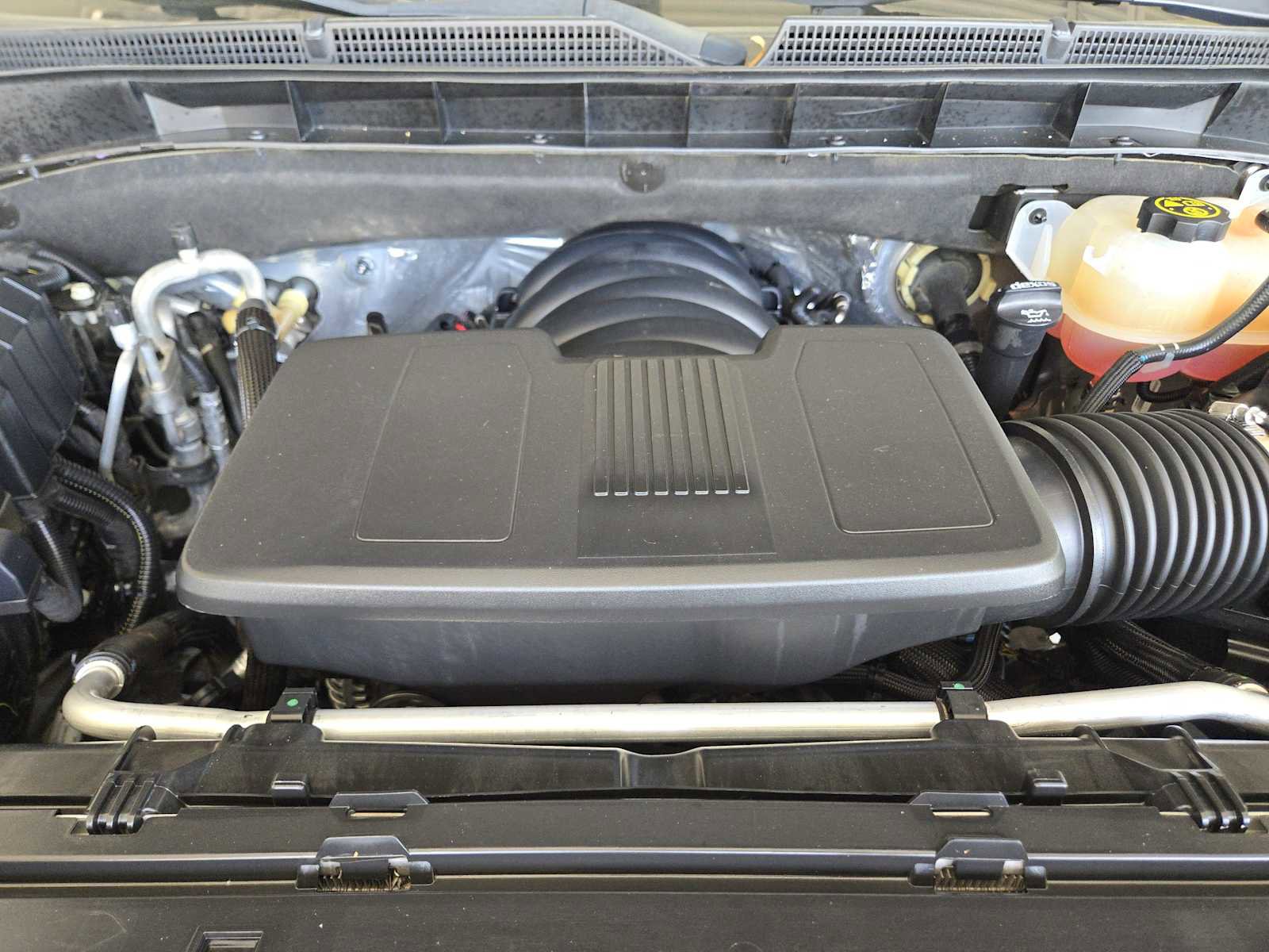 Used 2021 GMC Yukon SLT w/ Rear Media and Nav Package image 30