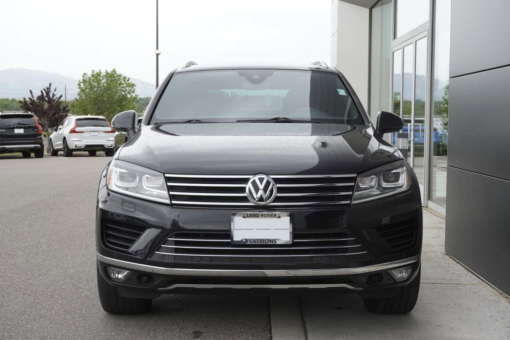 Used 2017 Volkswagen Touareg Wolfsburg Edition AWD/4WD image 5