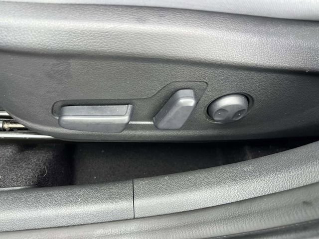 Certified 2023 Hyundai Kona SEL AWD/4WD image 18