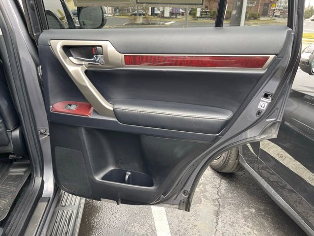 Used 2018 Lexus GX 460 Premium image 4