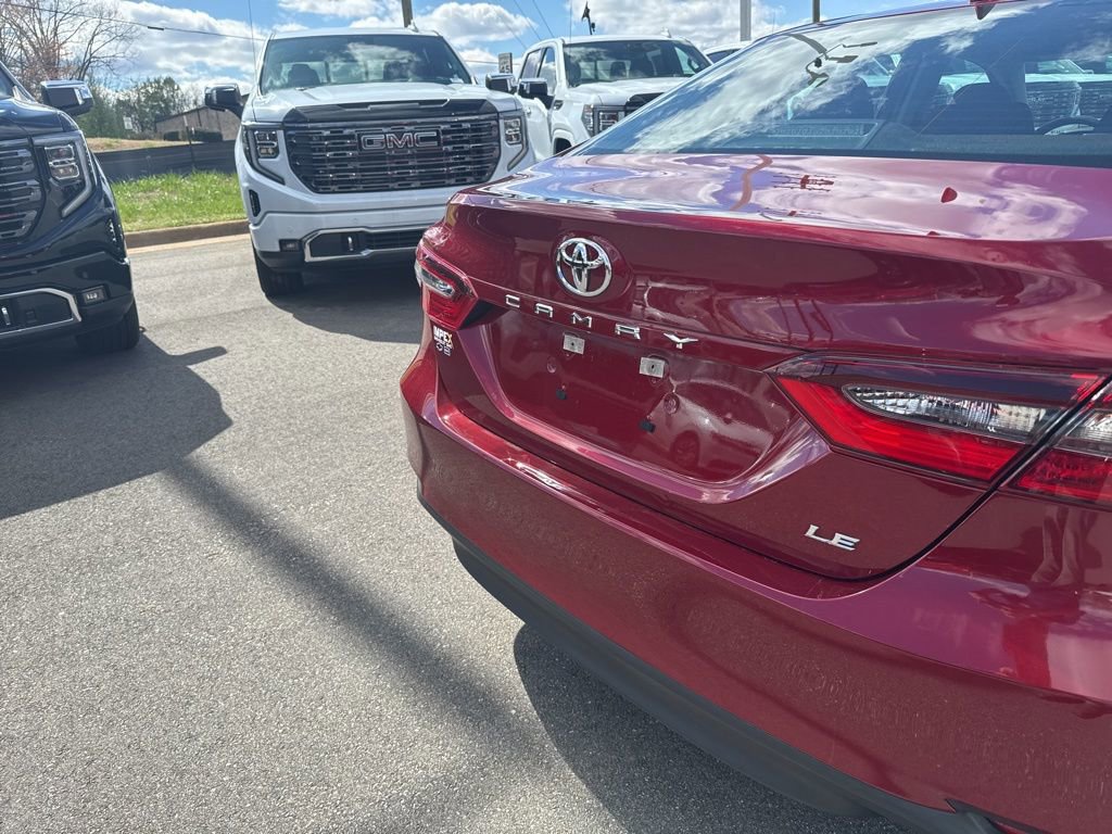 Used 2022 Toyota Camry LE w/ Convenience Package image 29