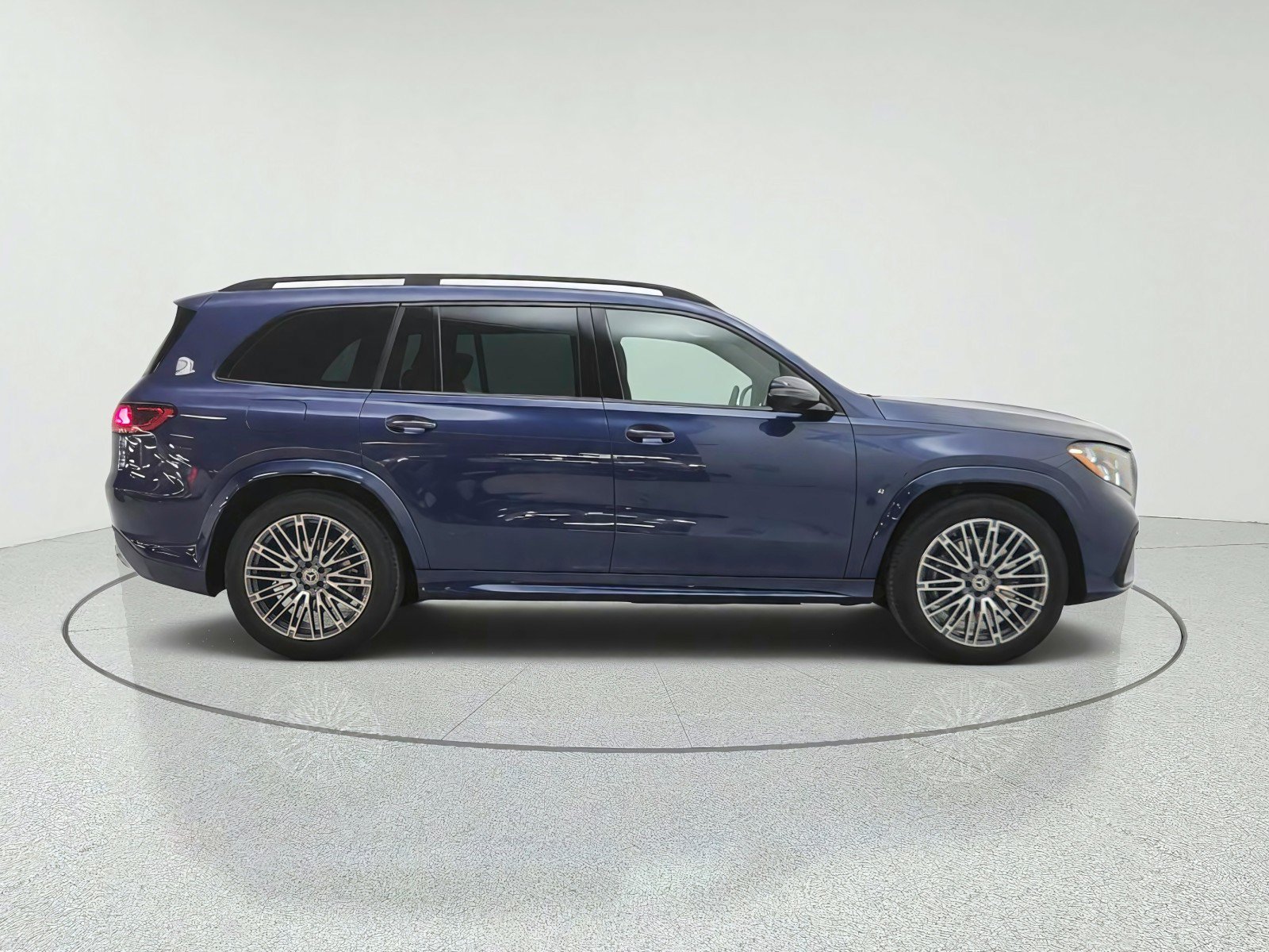 New 2027 Mercedes-Benz GLS 450 4MATIC image 4
