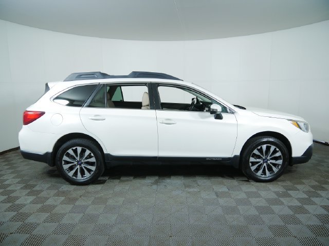 Used 2017 Subaru Outback 2.5i Limited AWD/4WD image 10