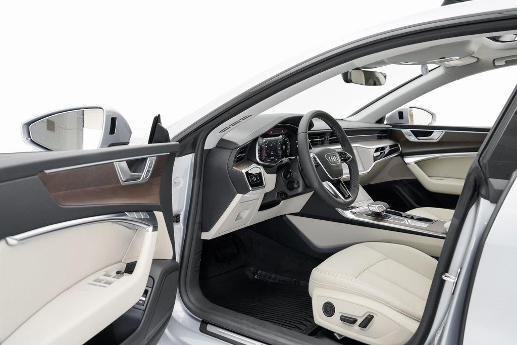 Used 2025 Audi A7 3.0T Premium image 4