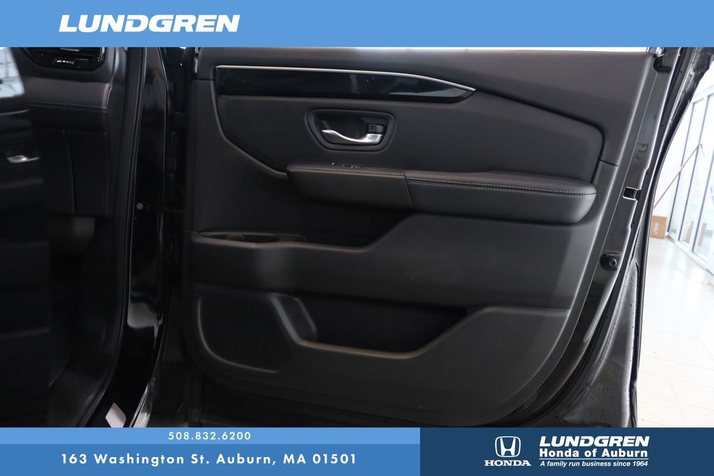 Used 2024 Honda Pilot EX-L image 16
