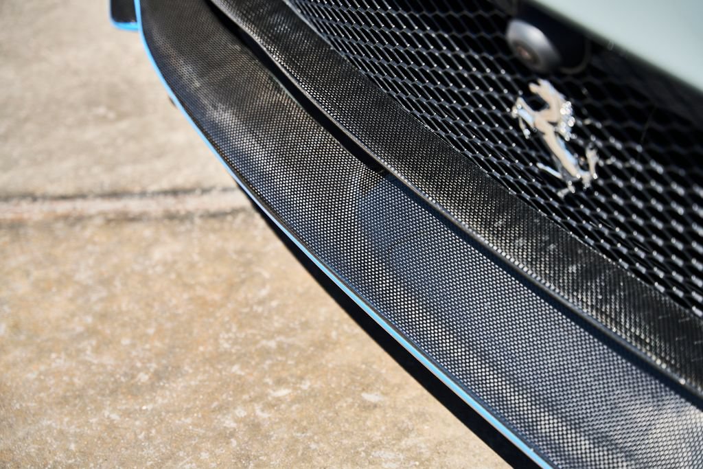 Used 2023 Ferrari 812 GTS RWD image 9