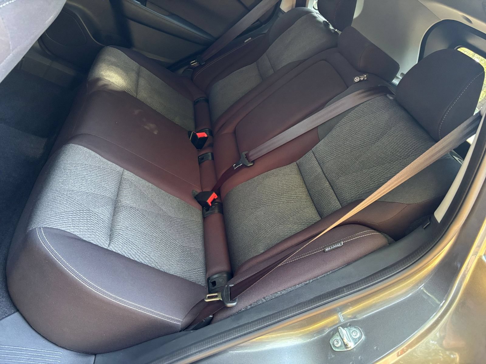 Used 2025 Nissan Rogue SV FWD image 38