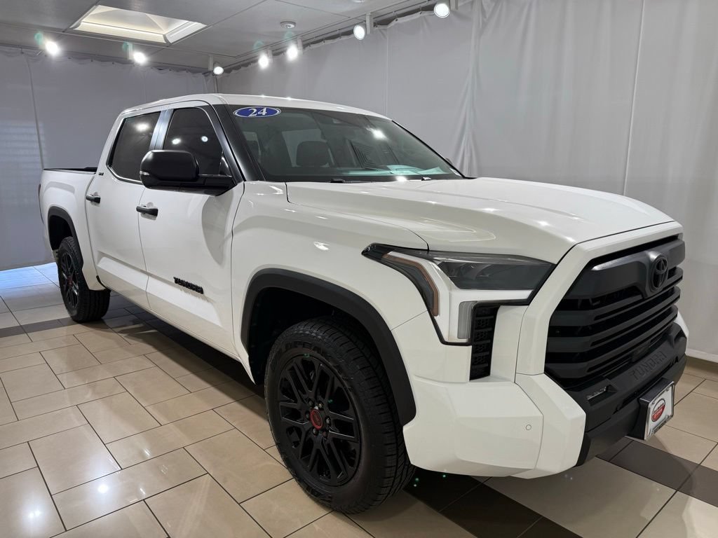 Used 2024 Toyota Tundra SR5 w/ SR5 Convenience Package AWD/4WD image 7