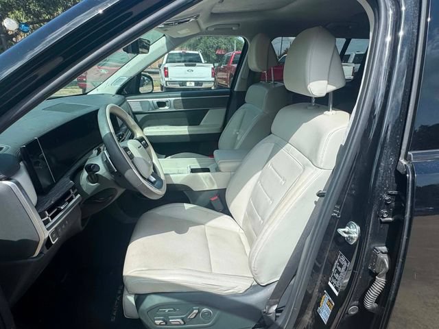 Used 2024 Hyundai Santa Fe Calligraphy FWD image 11