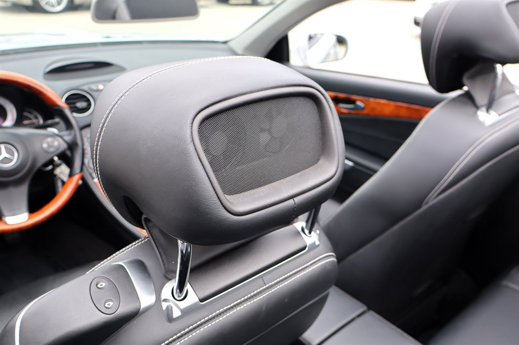 Used 2011 Mercedes-Benz SL 550 image 28
