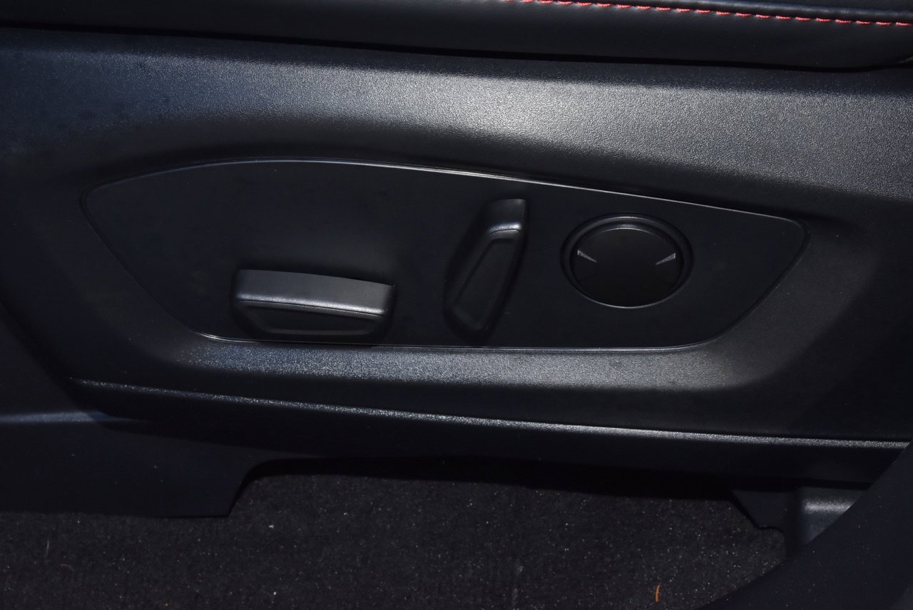Certified 2025 Ford Explorer ST-Line RWD image 34